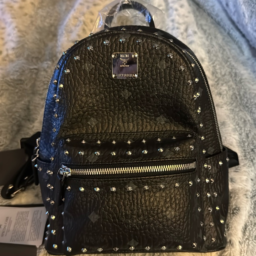 Men’s or Women's MCM Black Studded Viisetos Leather Backpack/ Book Bag NWT! 🔥🔥
